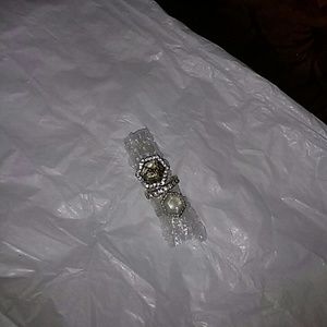 Set of three rings crystal and faux gems.